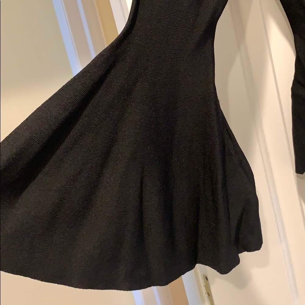 Top - Picture 2 of 3